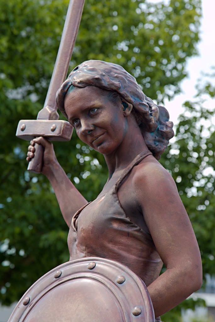 living statue lommel levend standbeeld evenement event festival festiviteit kunst art straatkunst streetart artiest beeld beeldhouwwerk sculpture sculptuur